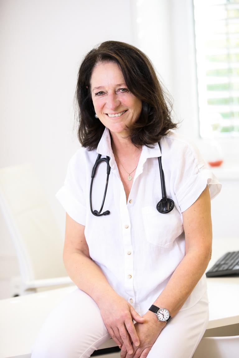 Dr. Kornelia Laubreiter
